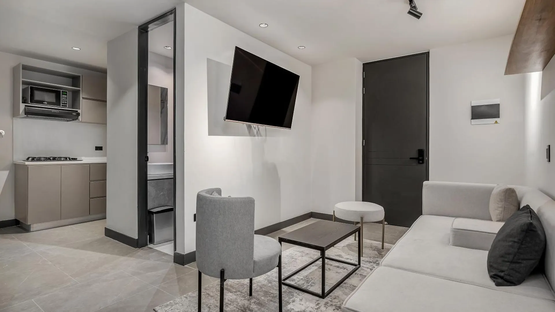 Apartamentos Housy Laureles Medellin 0*,  Colombia