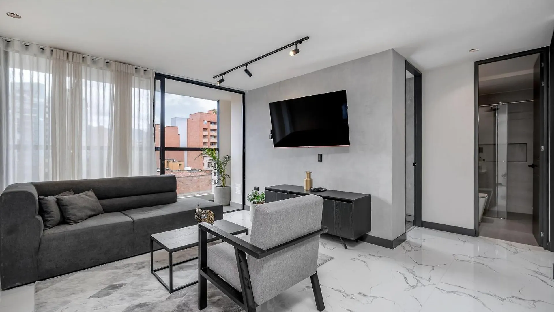Aparthotel Apartamentos Housy Laureles Medellin